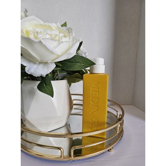 Medix 5.5 Vitamin C & Niacinamide Body Wash 15 Fl .oz - Picture 3 of 3